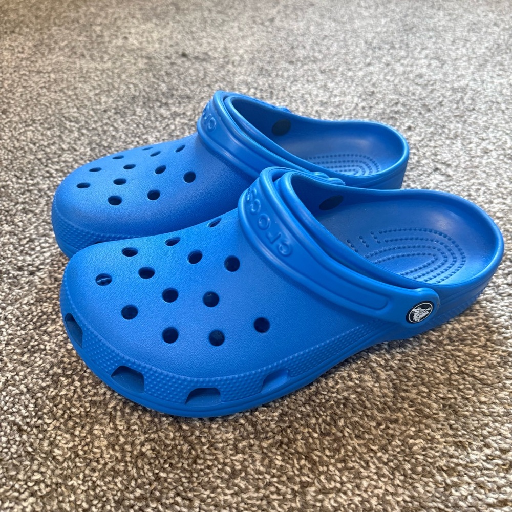 Crocs - Picture 2 of 4